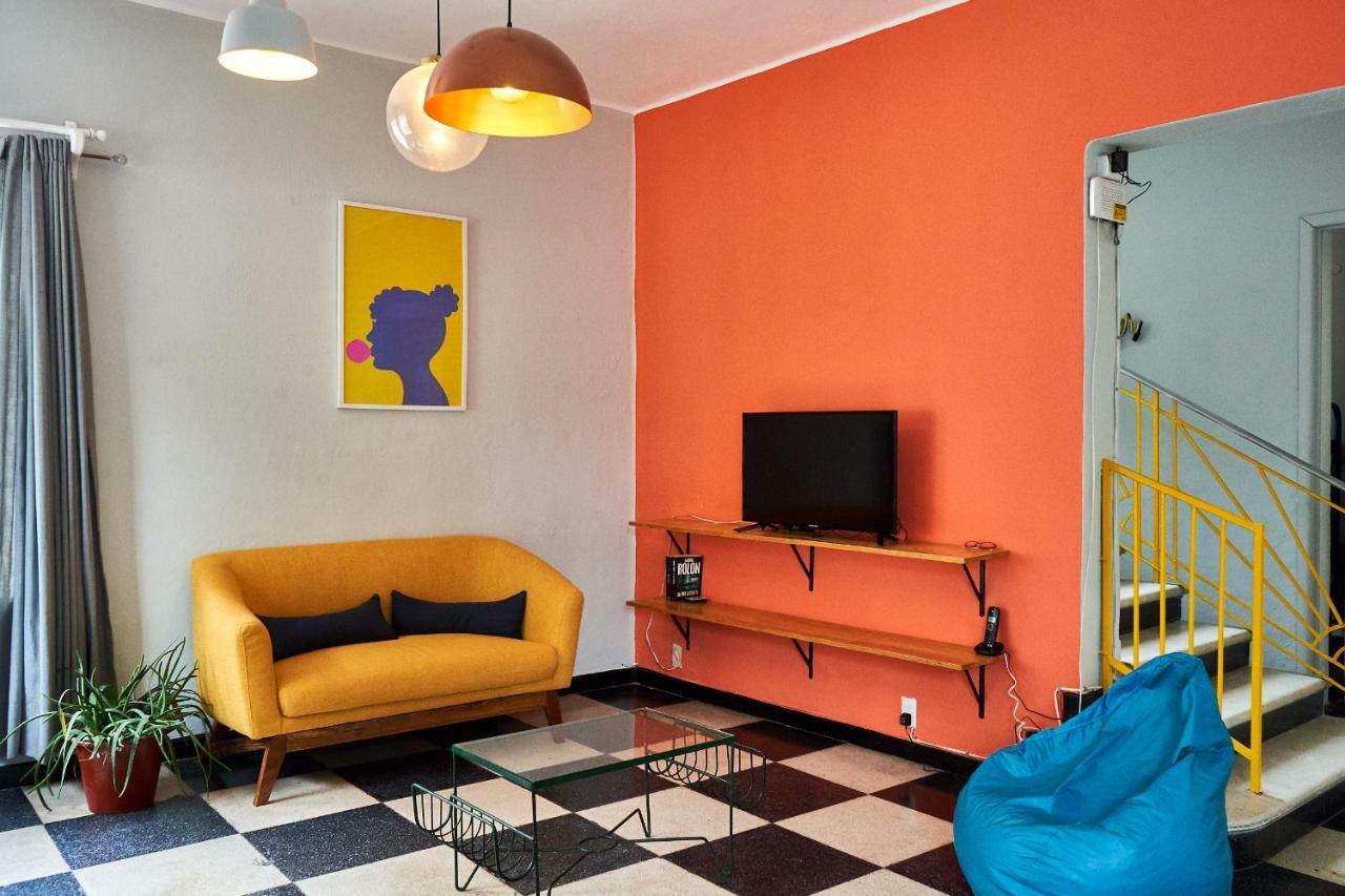 Hostal Americana Гвадалахара Екстер'єр фото